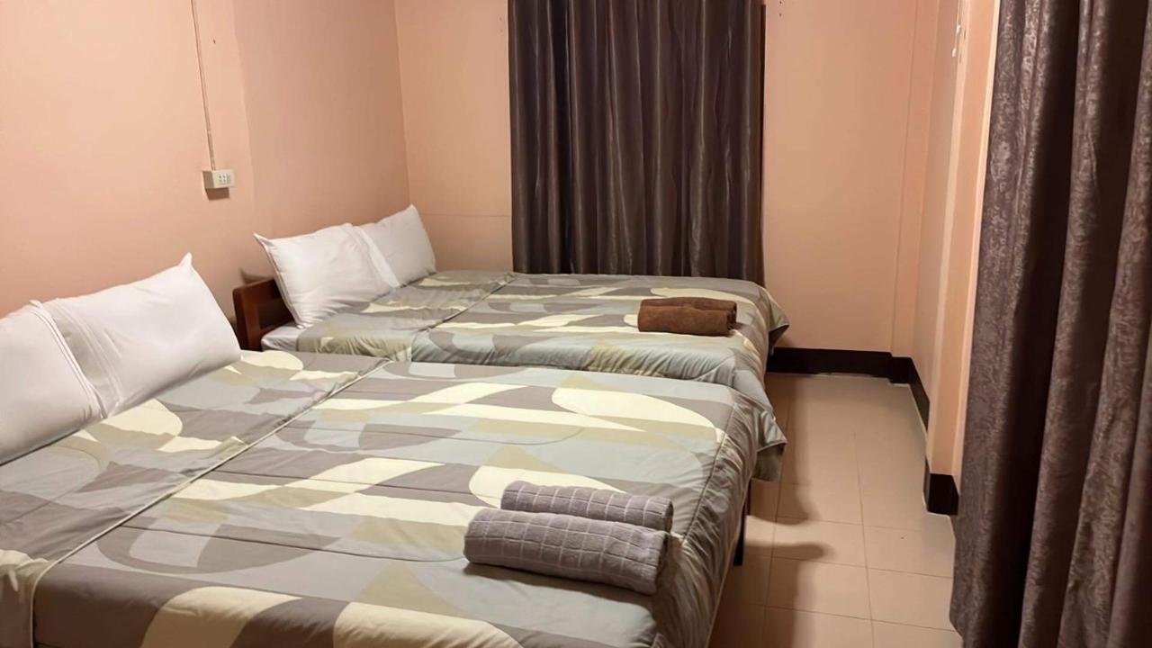 โพธิ์ทองริมทุ่ง Pothong Rimtung Hotel Fang Eksteriør bilde