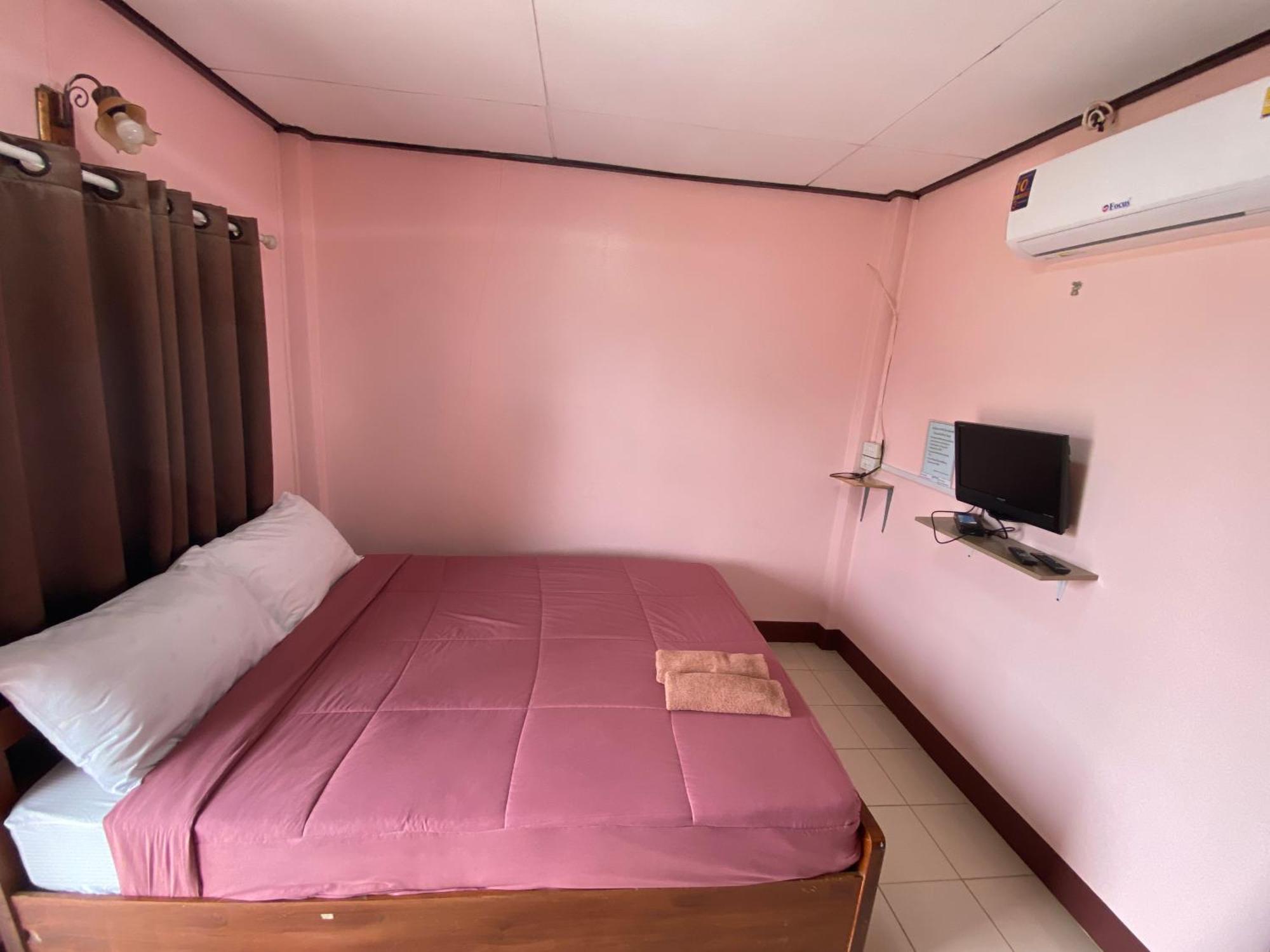 โพธิ์ทองริมทุ่ง Pothong Rimtung Hotel Fang Eksteriør bilde